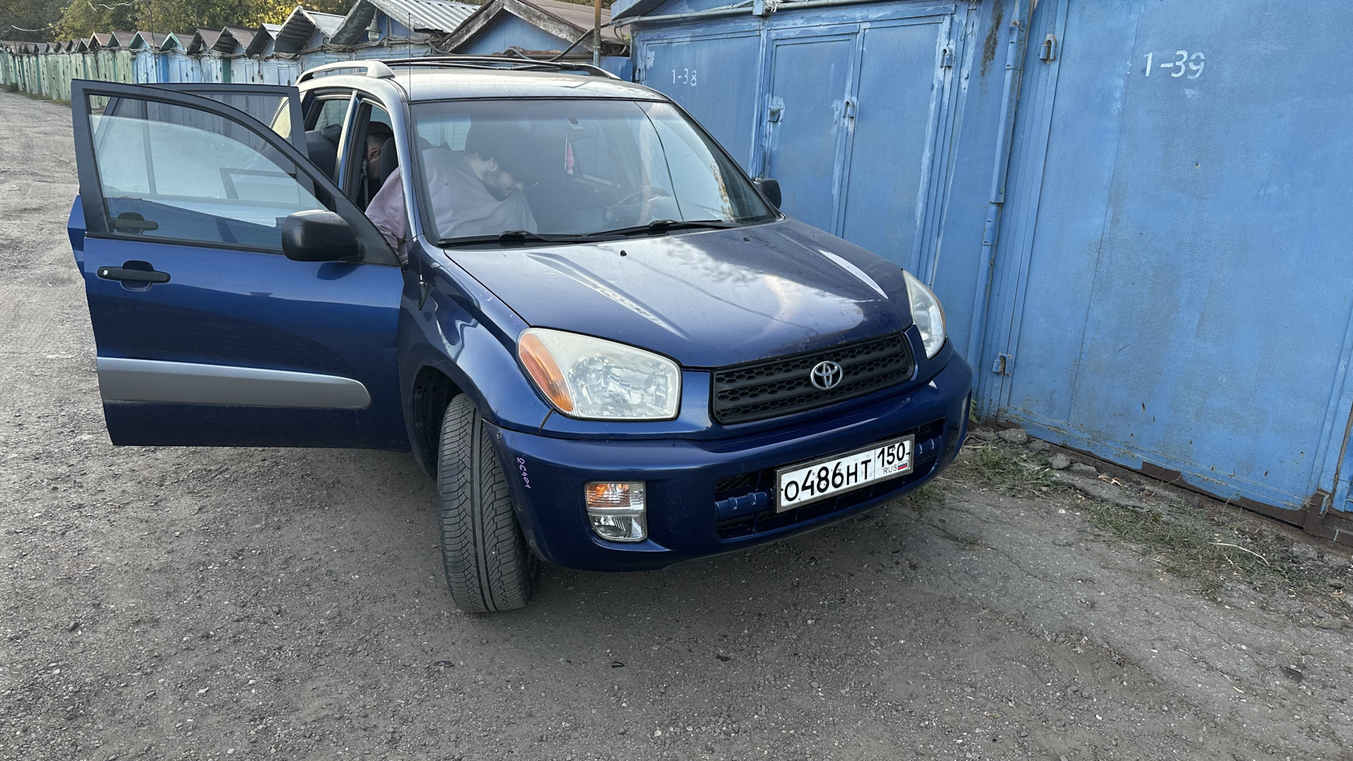 Toyota RAV4 (II) 2.0 бензиновый 2002 | rawfo на DRIVE2