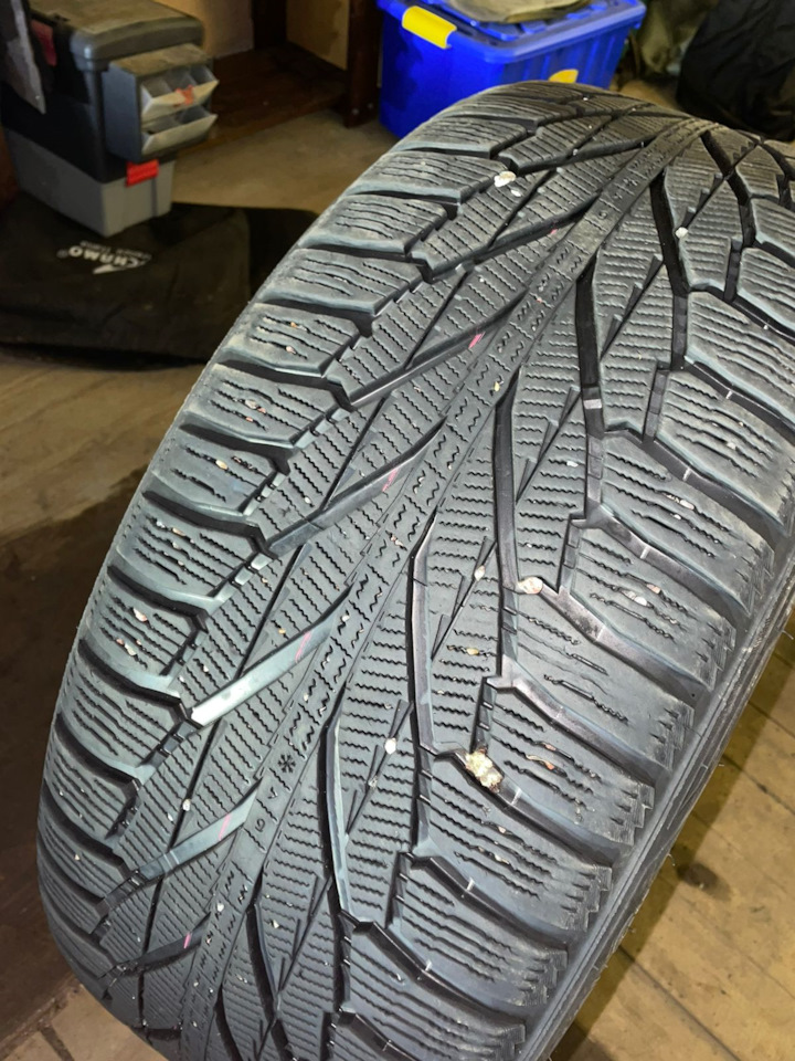 Шины зимние нешипованные Nokian 255/50 R19, литые диски 9Jx19 ET48 ...
