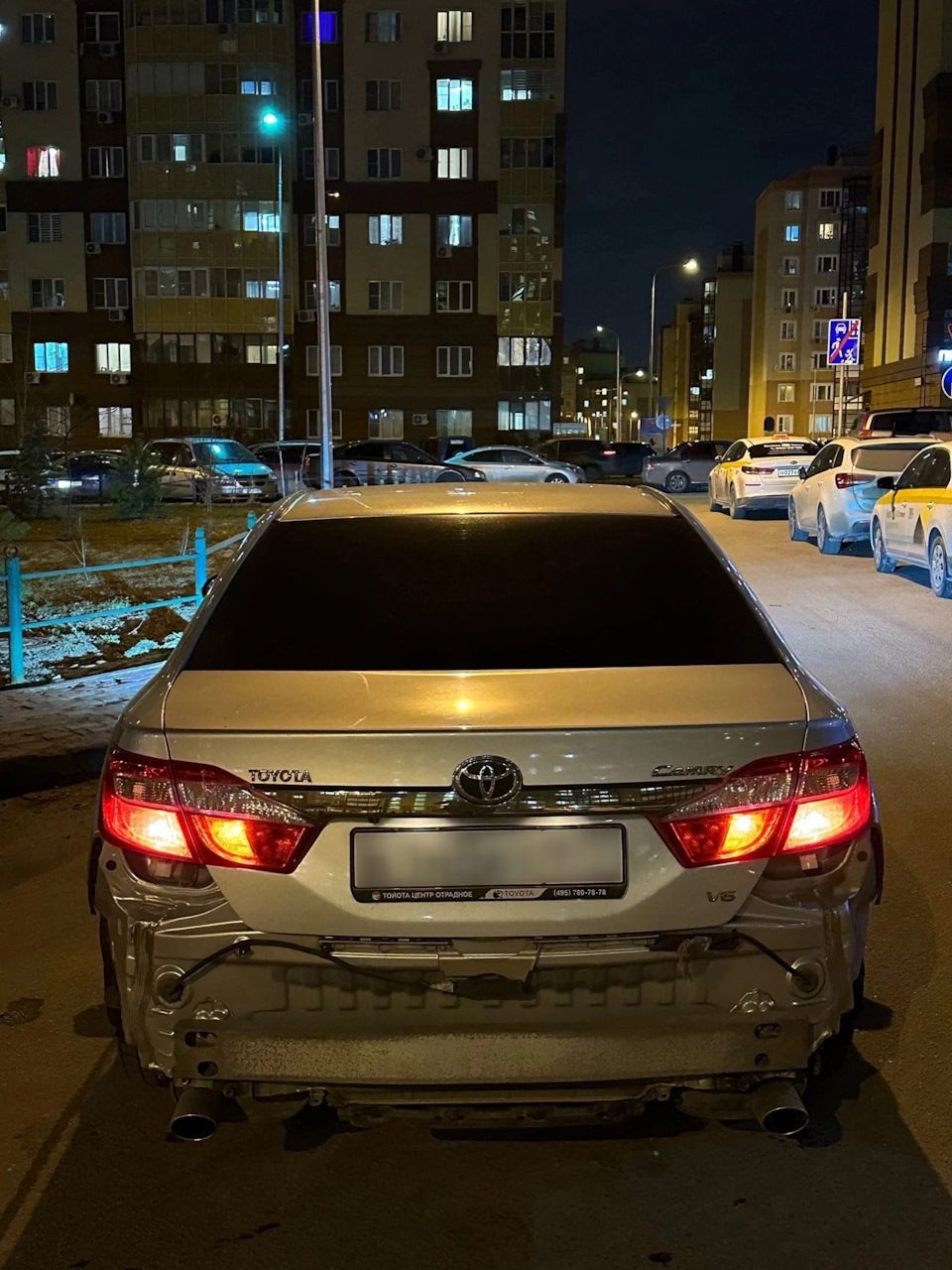 Московские суровые дворы — Toyota Camry (XV50), 2 л, 2013 года | другое |  DRIVE2