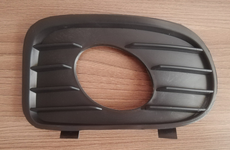 Декоративная накладка на противотуманку — Opel Vectra B, 2 л, 1999 года ...