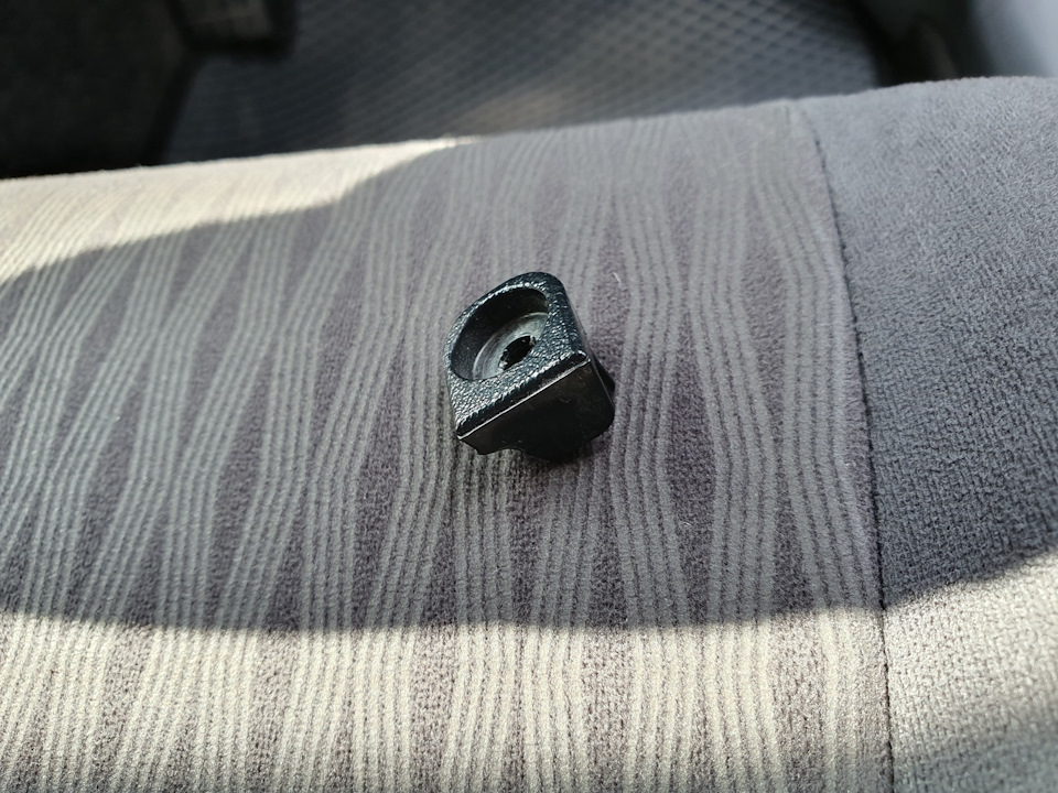 Ремкомплект подлокотника 👌 — Toyota Corolla (120), 1,5 л, 2006 года ...
