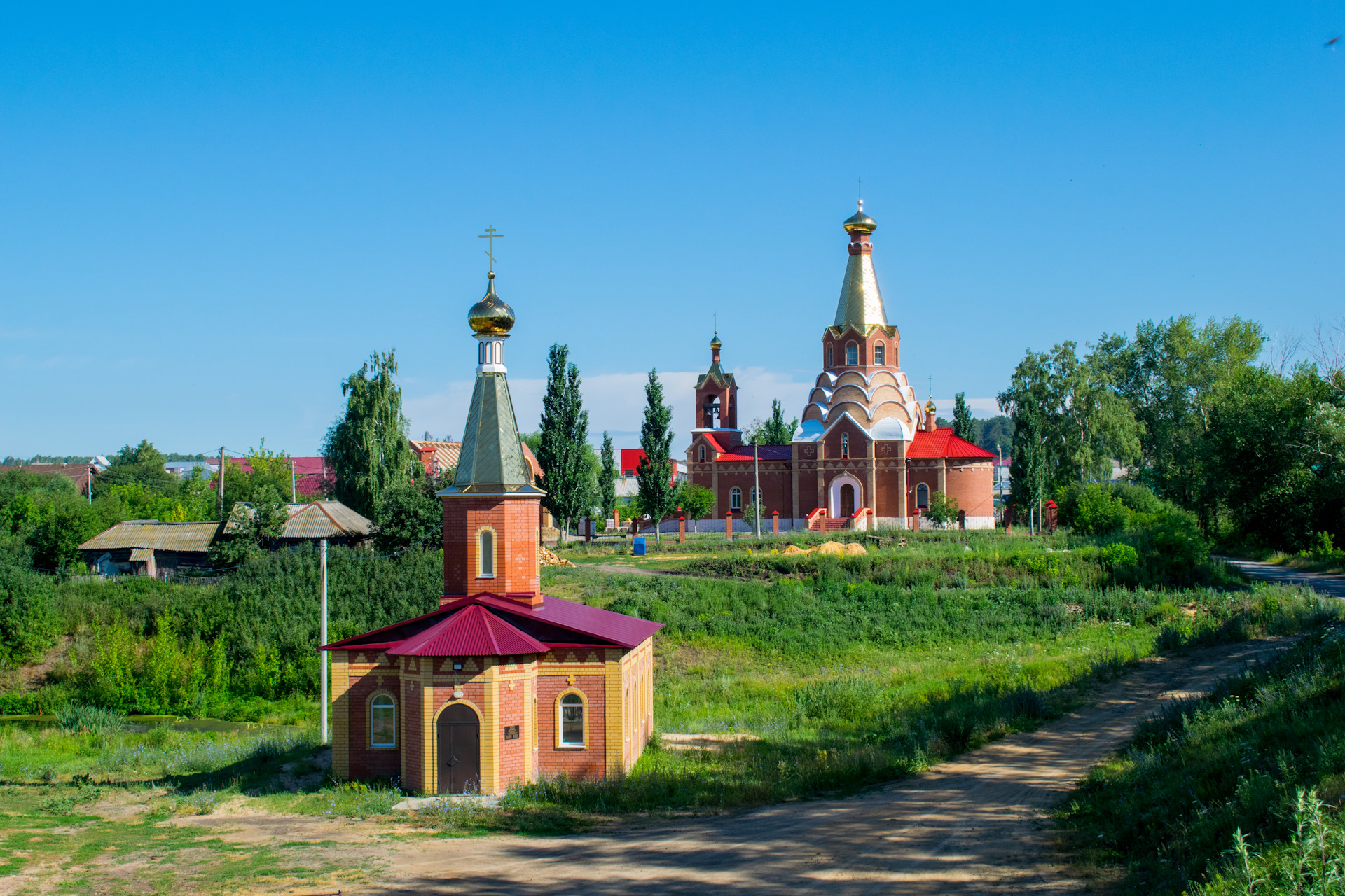 Село троицкое ульяновская область. Троицкий Сунгур храм Троицы. Троицкий Сунгур Ульяновская область храм. Церковь Живоначальной Троицы Троицкий Сунгур. Ульяновская область село Троицкий Сунгур.