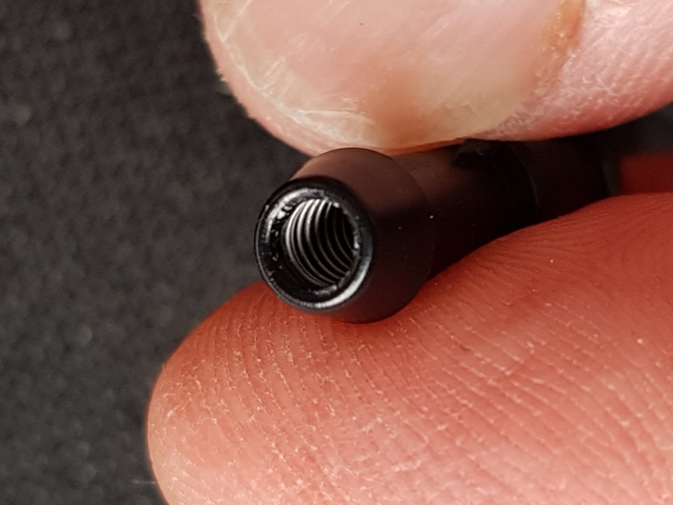 Пружина клапана. — Volvo XC60 (2G)