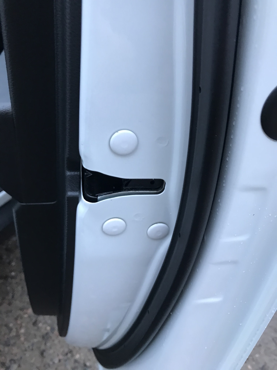 Заглушки на Крету в двери — Hyundai Creta (1G), 1,6 л, 2017 года ...