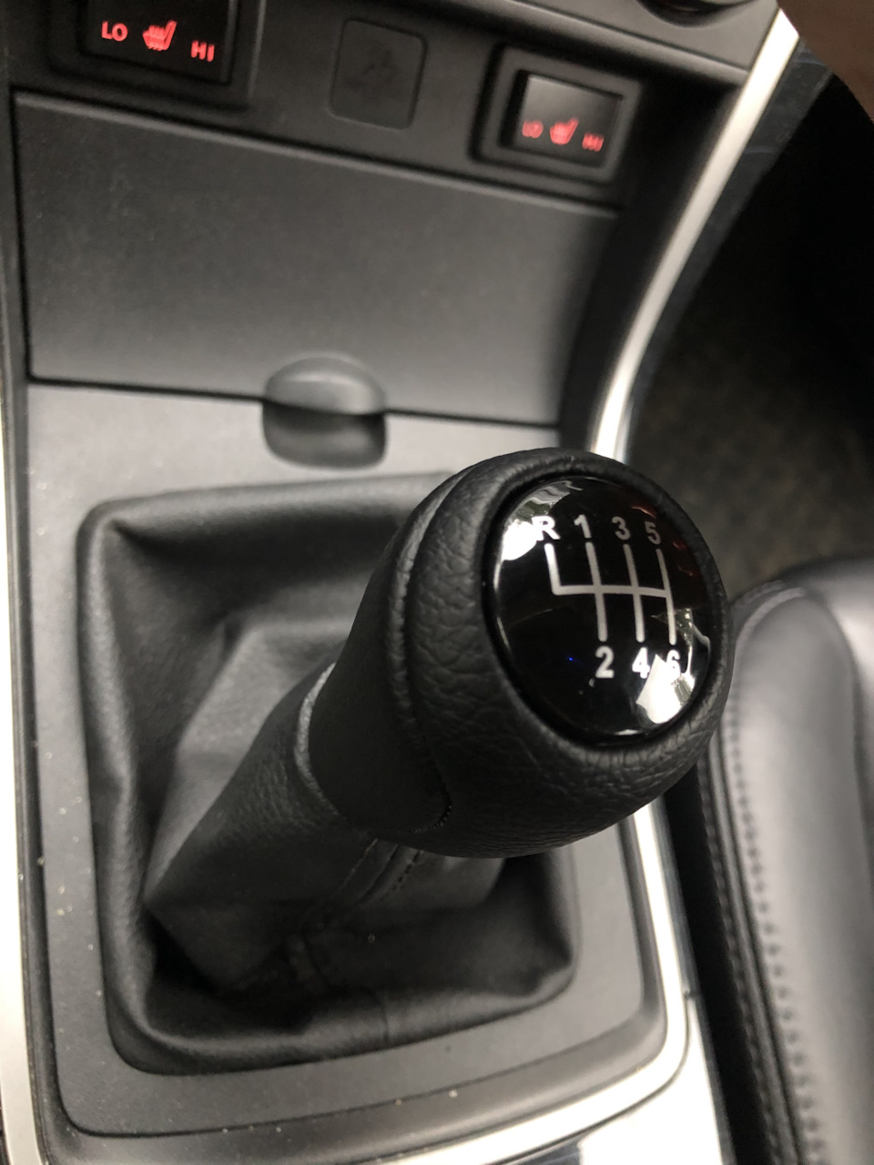 Как снять ручку кпп мазда 6 Замена ручки КПП - Mazda 6 (2G) GH, 2 л, 2008 года аксессуары DRIVE2