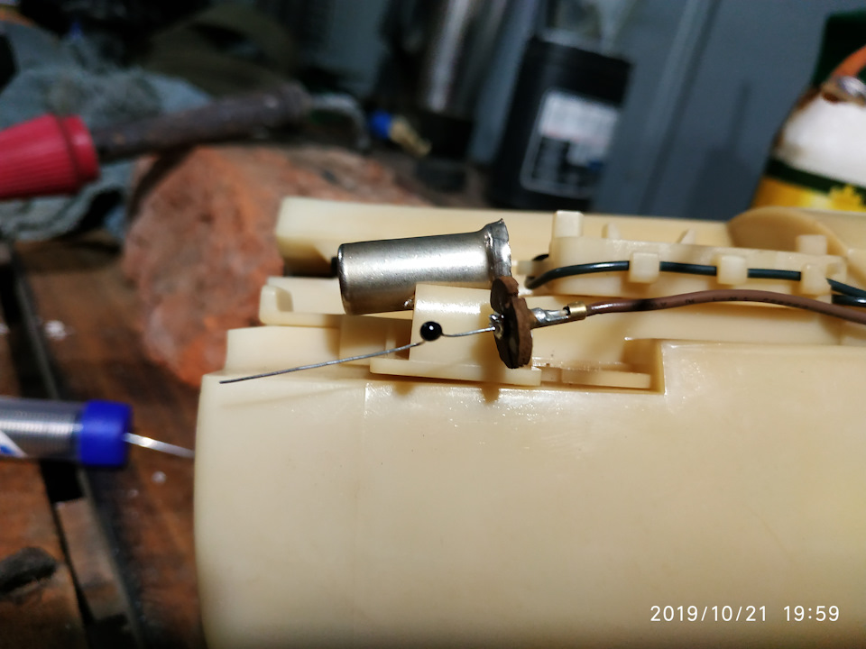 НЕ ГОРИТ ЛАМПА НИЗКОГО УРОВНЯ ТОПЛИВА — Chevrolet Lacetti Sedan, 1,8 л ...