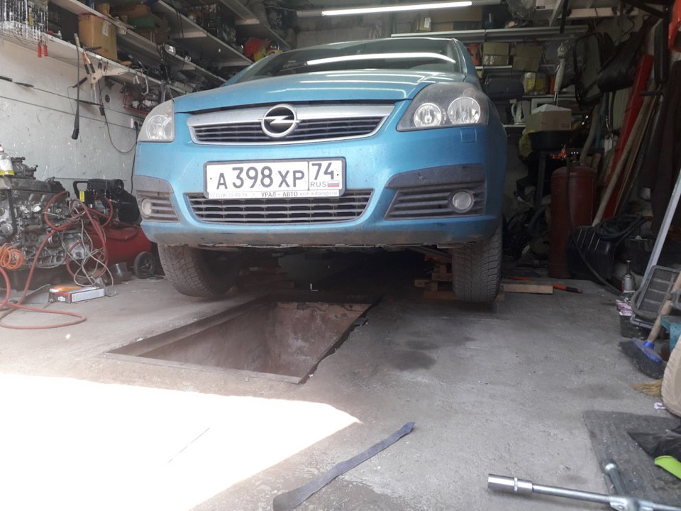 Замена сайлентблоков подрамника — Opel Zafira B, 1,6 л, 2006 года ...