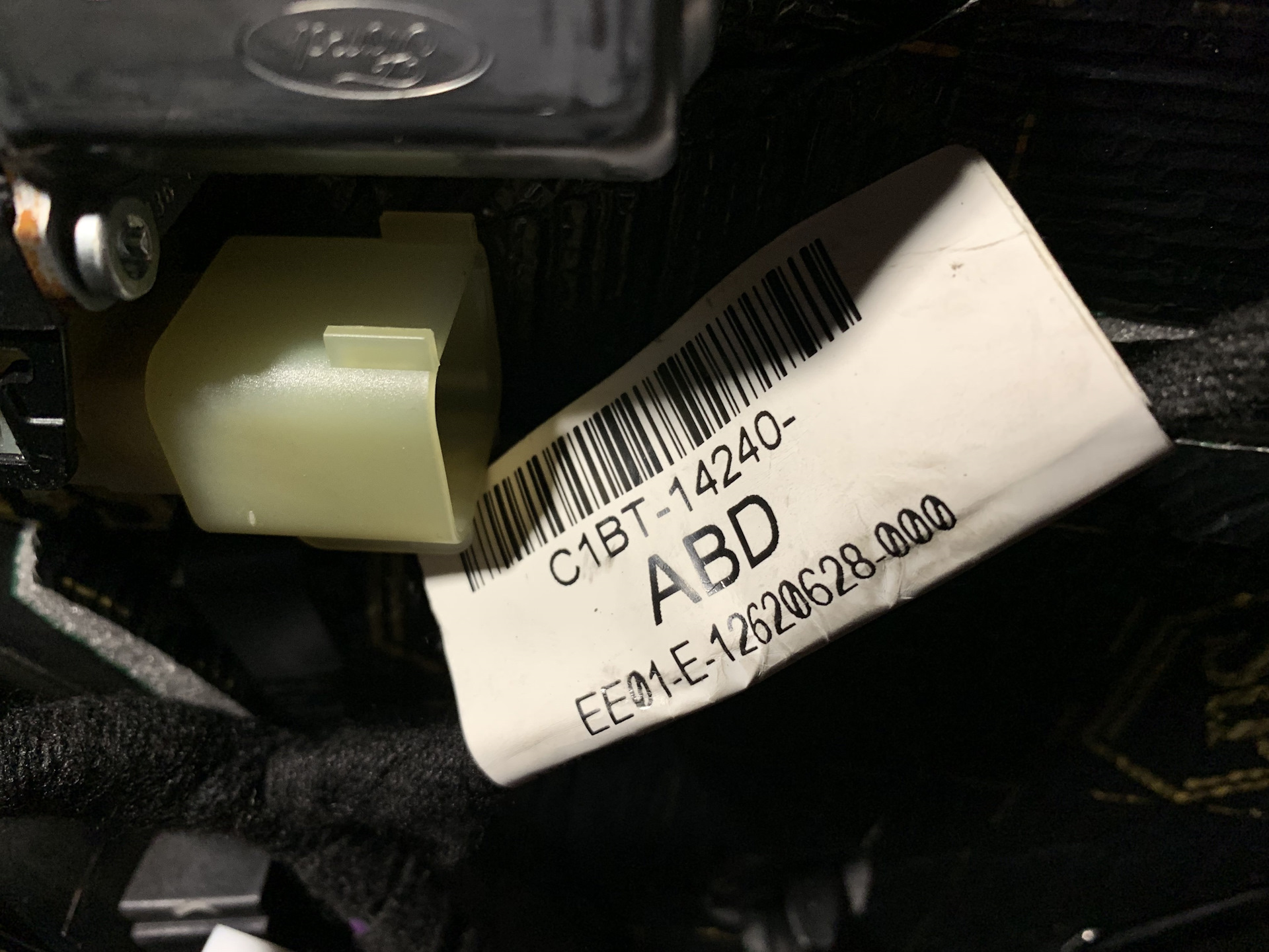 Задние электростеклоподъемники — Ford Fiesta (Mk VI), 1,5 л, 2015 года ...