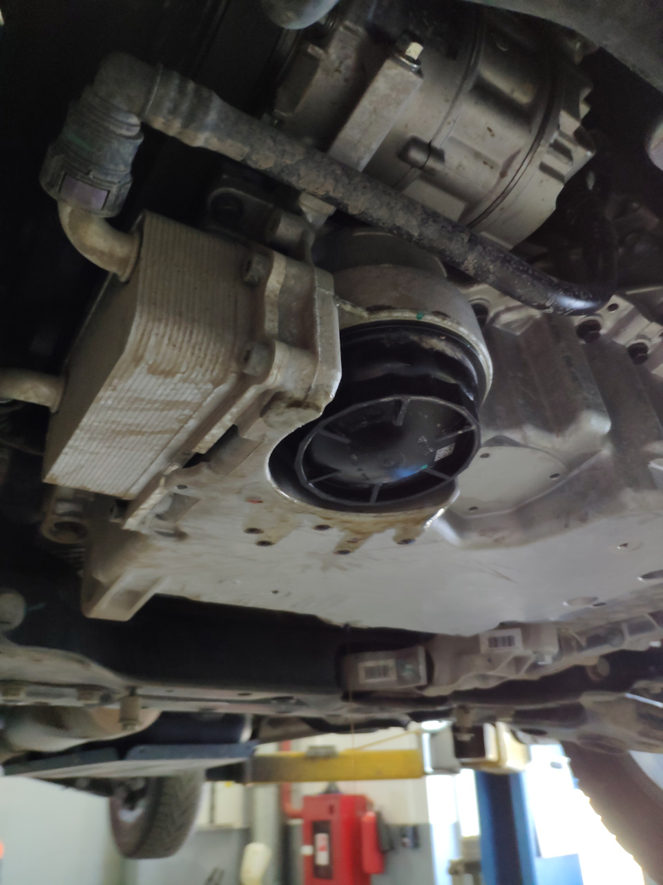 Фото в бортжурнале Geely Atlas Pro