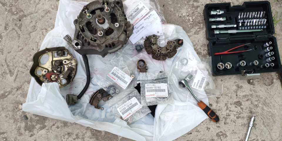 47. Потеря заряда аккумулятора и его смерть. Ч1. Ребилд генератора ...