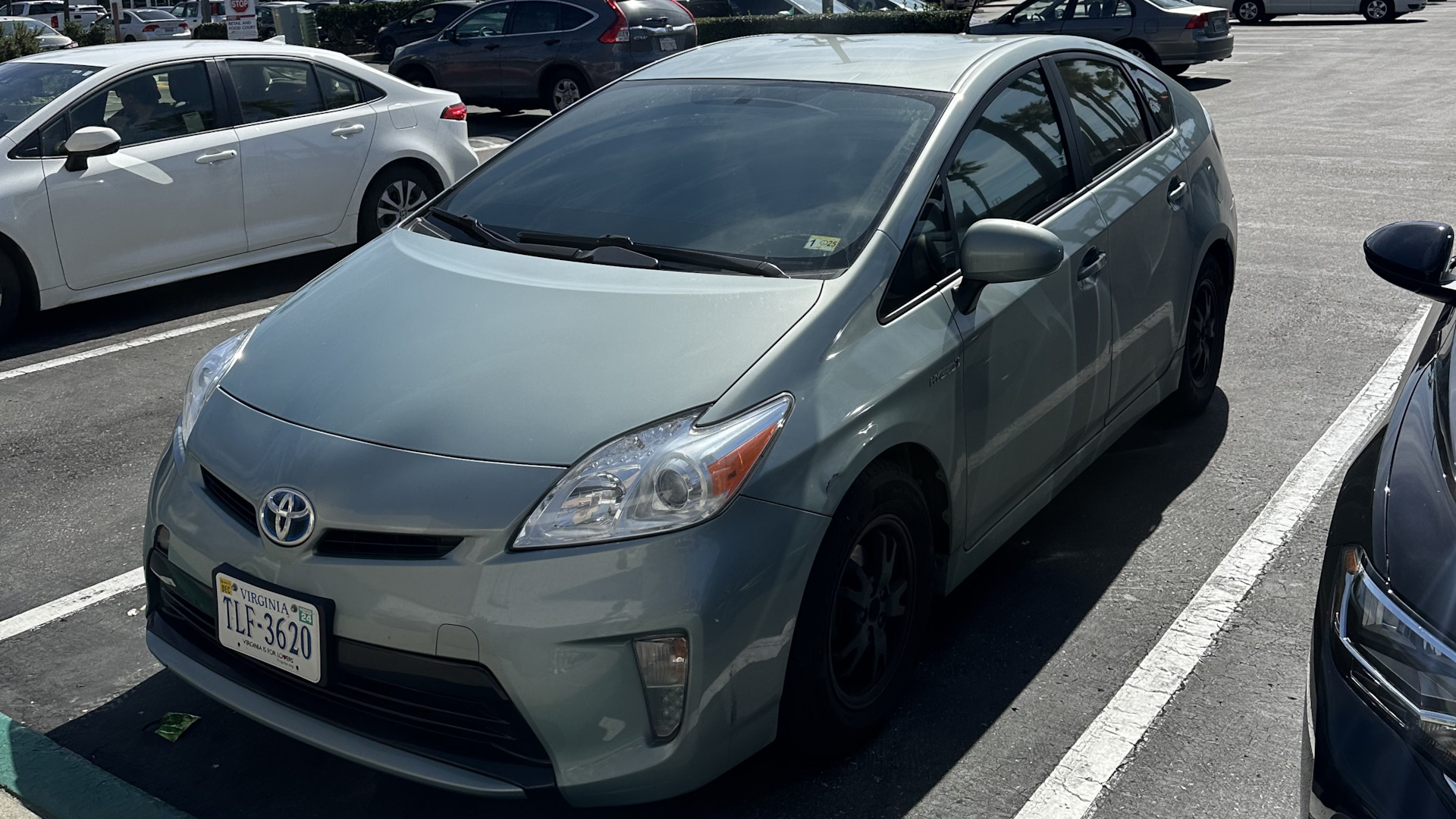 Toyota Prius (30) 1.8 гибридный 2015 | Машина эмигранта на DRIVE2