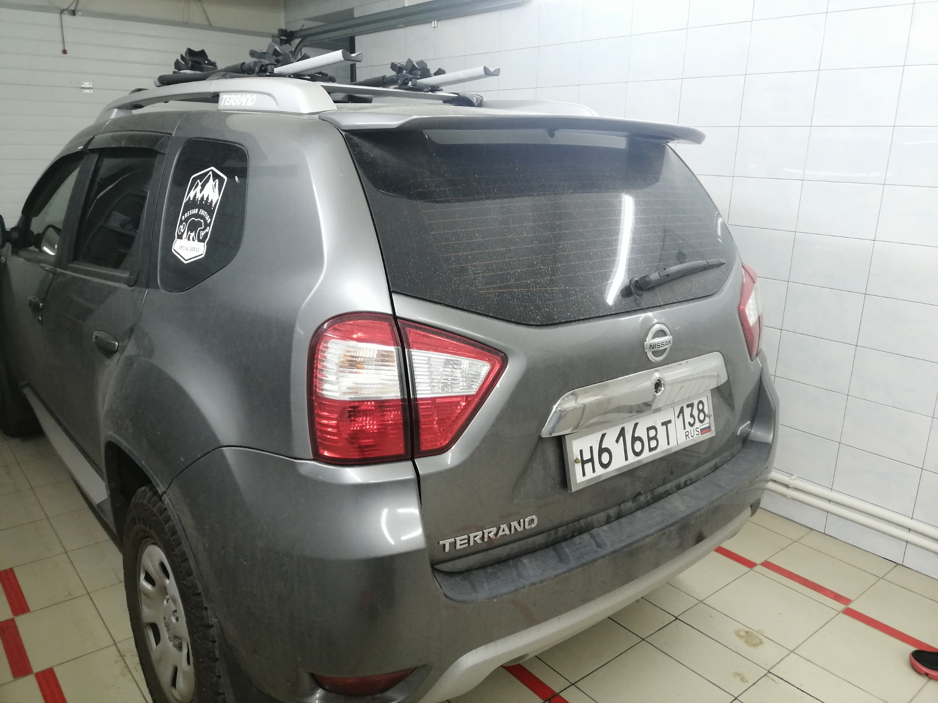 задний спойлер на ниссан террано 2017. спойлер на ниссан террано 2016. задний спойлер террано 3. спойлер ниссан террано 3. спойлер terrano 3.