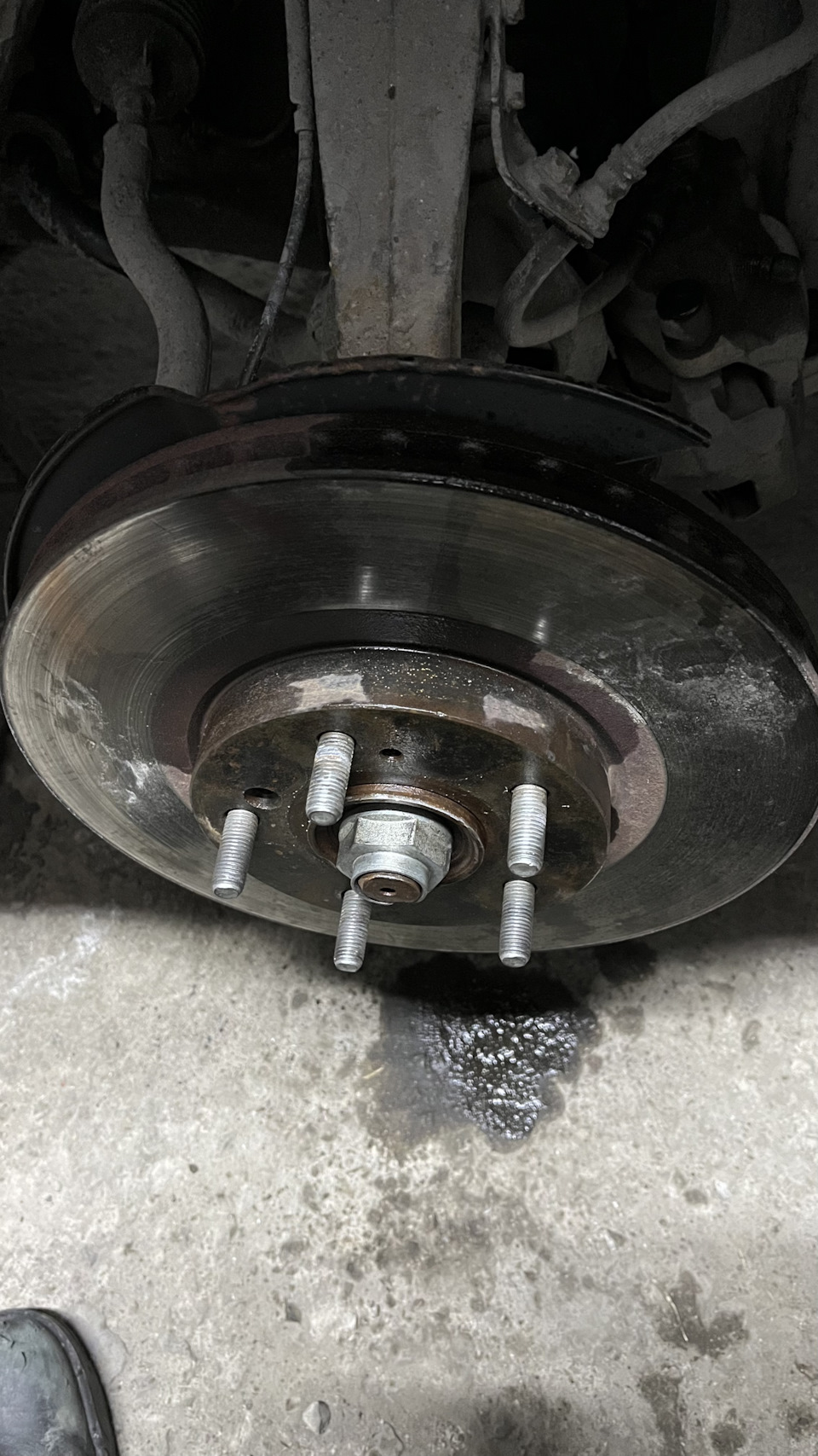 Какие снять прикипевший тормозной диск? — Honda Accord (7G), 2,4 л ...