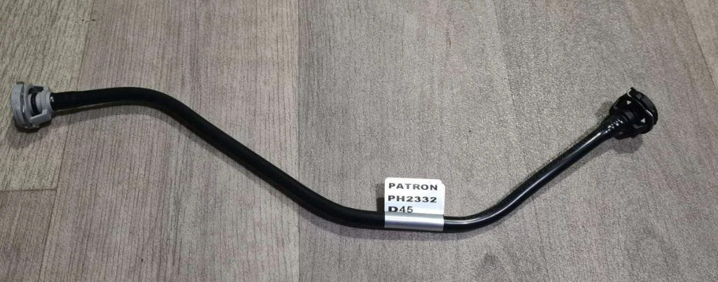 Замена расширительного бачка и его трубки. — Audi A4 (B8), 1,8 л, 2008 ...