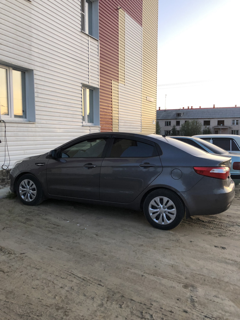 Вода в багажнике Киа Рио — KIA Rio (3G), 1,4 л, 2014 года | просто так |  DRIVE2