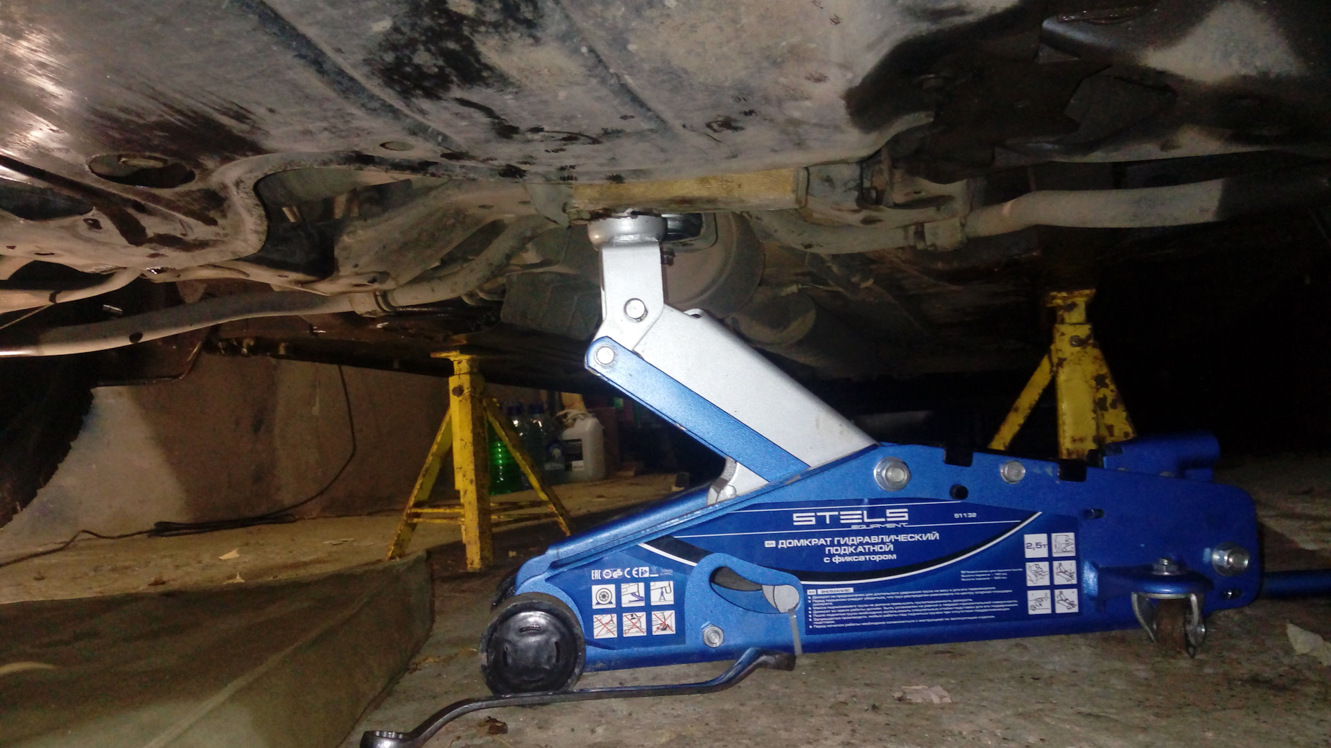 Снова "гитара"+ замена масла. — Lada Ларгус, 1,6 л, 2014 года ...