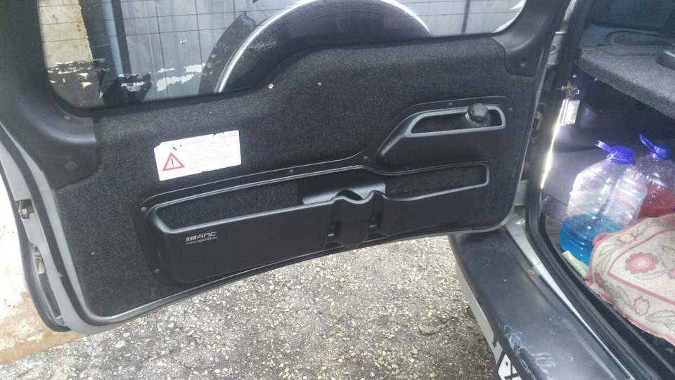 Карманы багажника шевроле нива — Chevrolet Niva (1G), 1,8 л, 2003 года ...