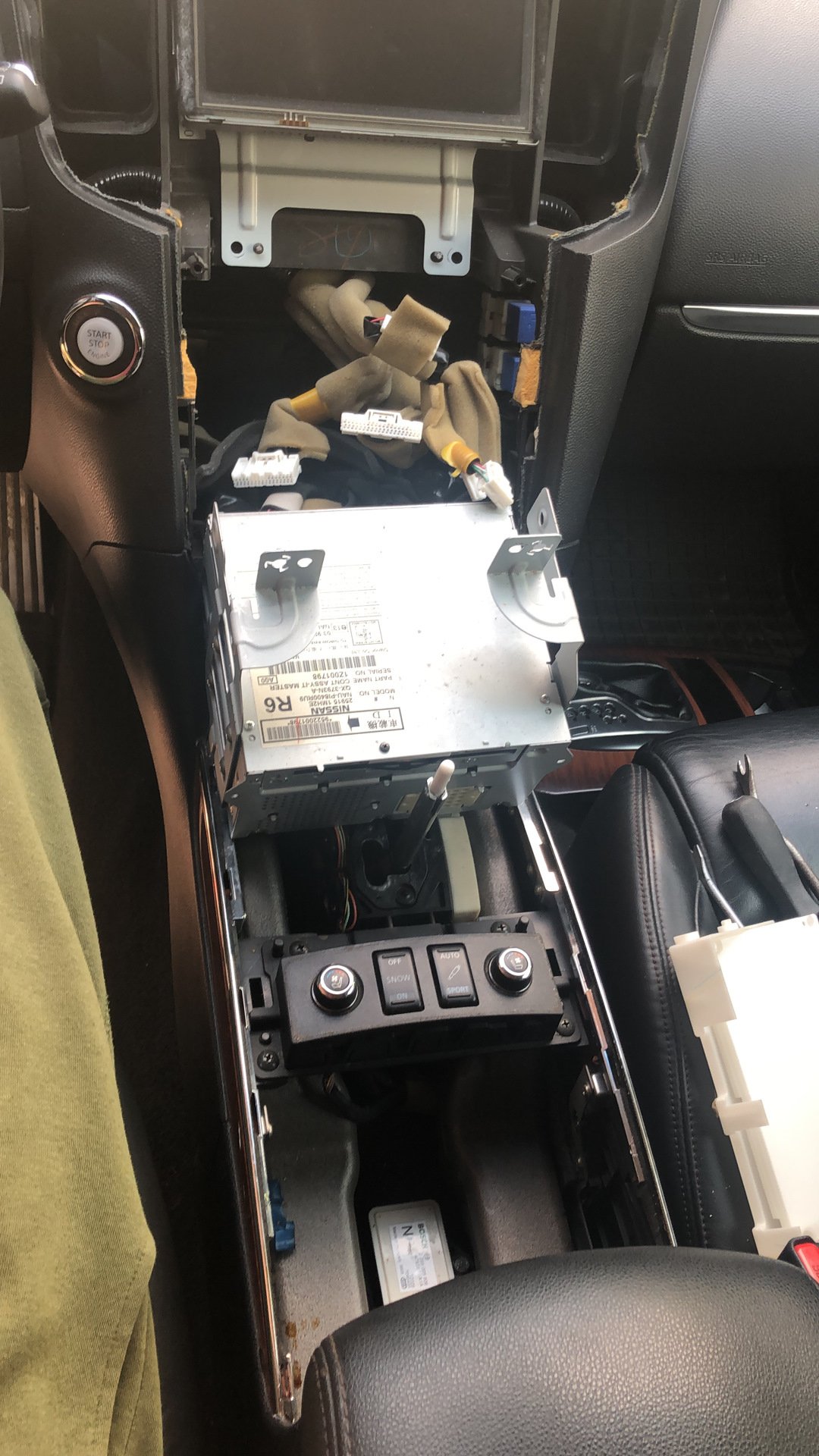 Ремонт уровня топлива — Infiniti FX (2G), 3,7 л., 2012 года | поломка ...