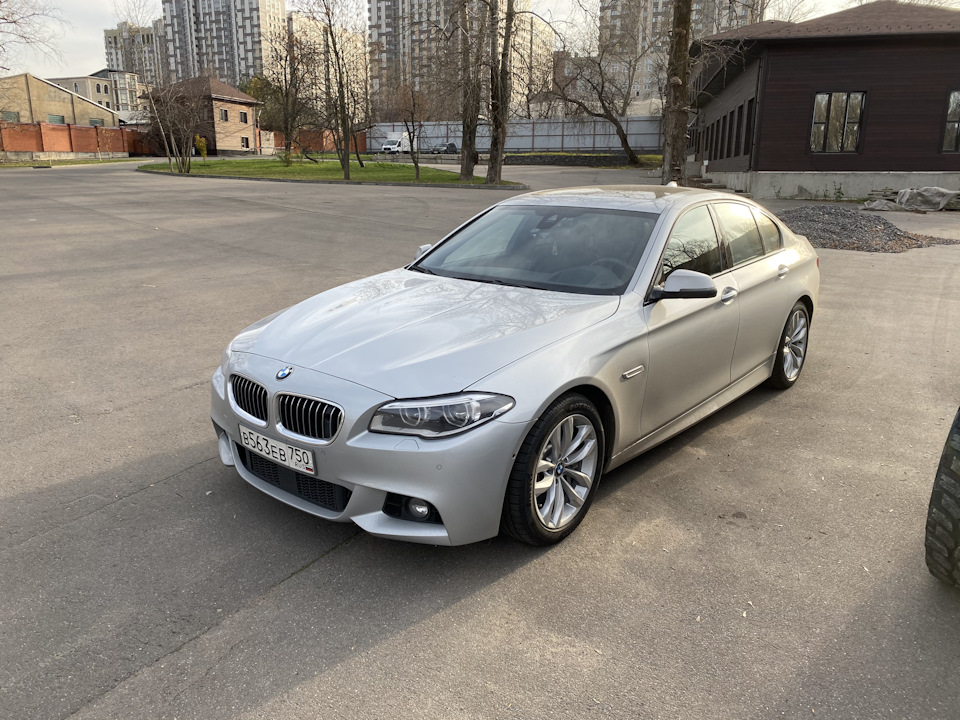 Купить б/у BMW 3 серии V (E90/E91/E92/E93) 325d 3.0d MT (197 л.с.) дизель механи