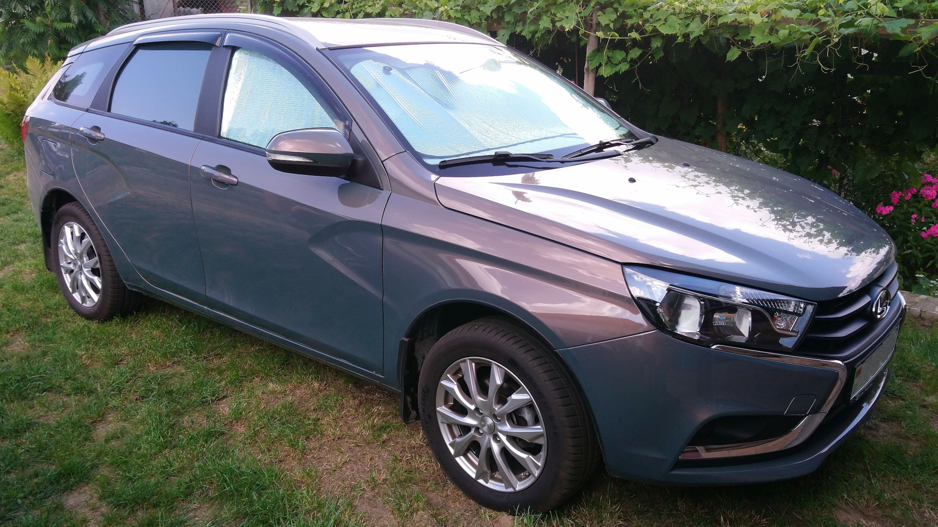 Lada Vesta SW 1.6 бензиновый 2021 | Comfort Фантом на DRIVE2