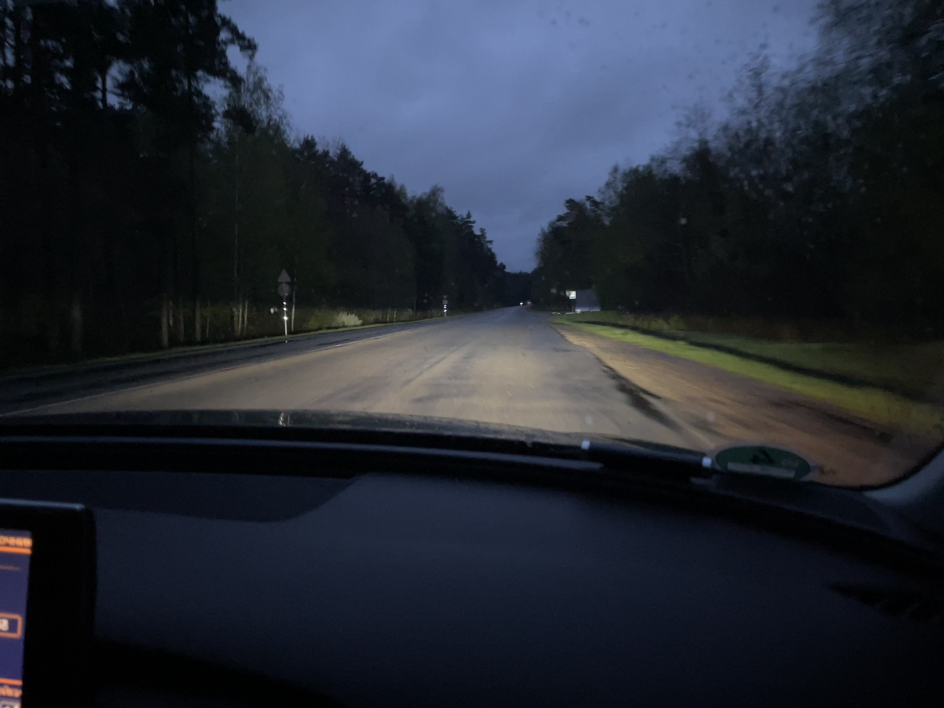 Замена штатного би-ксенона на лед — Audi A6 Avant (C7), 2 л, 2014 года ...