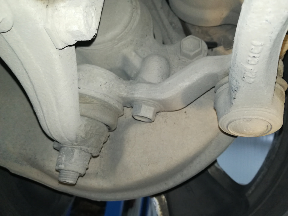 Ремонт подвески — Toyota Crown (S170), 2,5 л, 2002 года | визит на ...