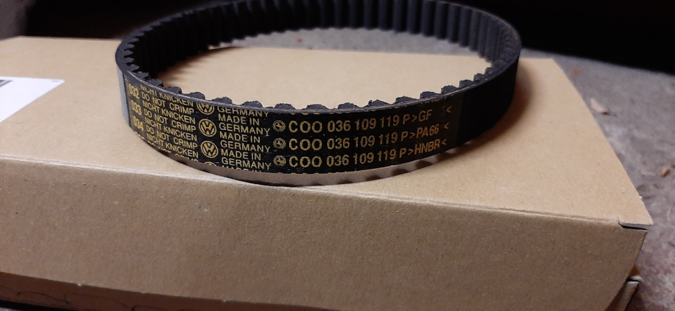 Фото в бортжурнале Skoda Fabia Combi Mk2. Запчасти на фото: 036109119P