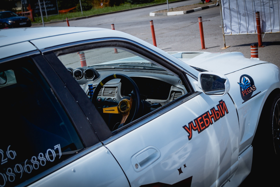 Фото в бортжурнале Nissan Skyline (R33 Series 2)