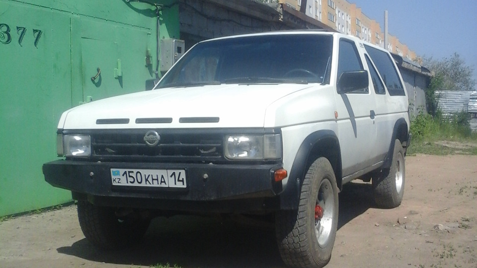 Nissan Terrano Рэкс