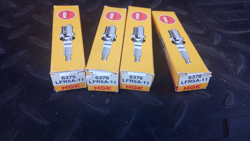 Ngk 6376. Ngk 6376. Ngk свеча ngk 6376 (lfr5a11). Lfr5a-11 ngk. Свеча зажигания lfr5a-11.