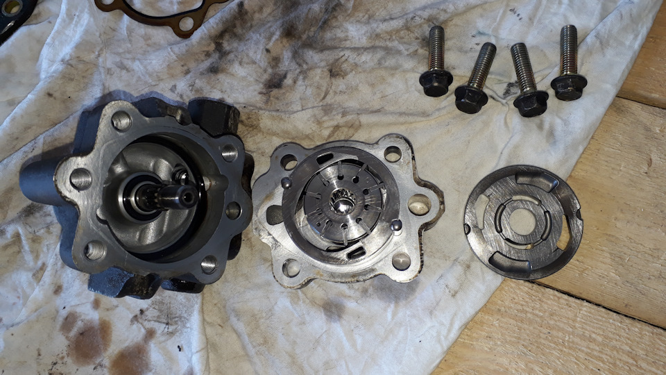 Как выглядит внутри — Nissan Patrol GR II (Y61)