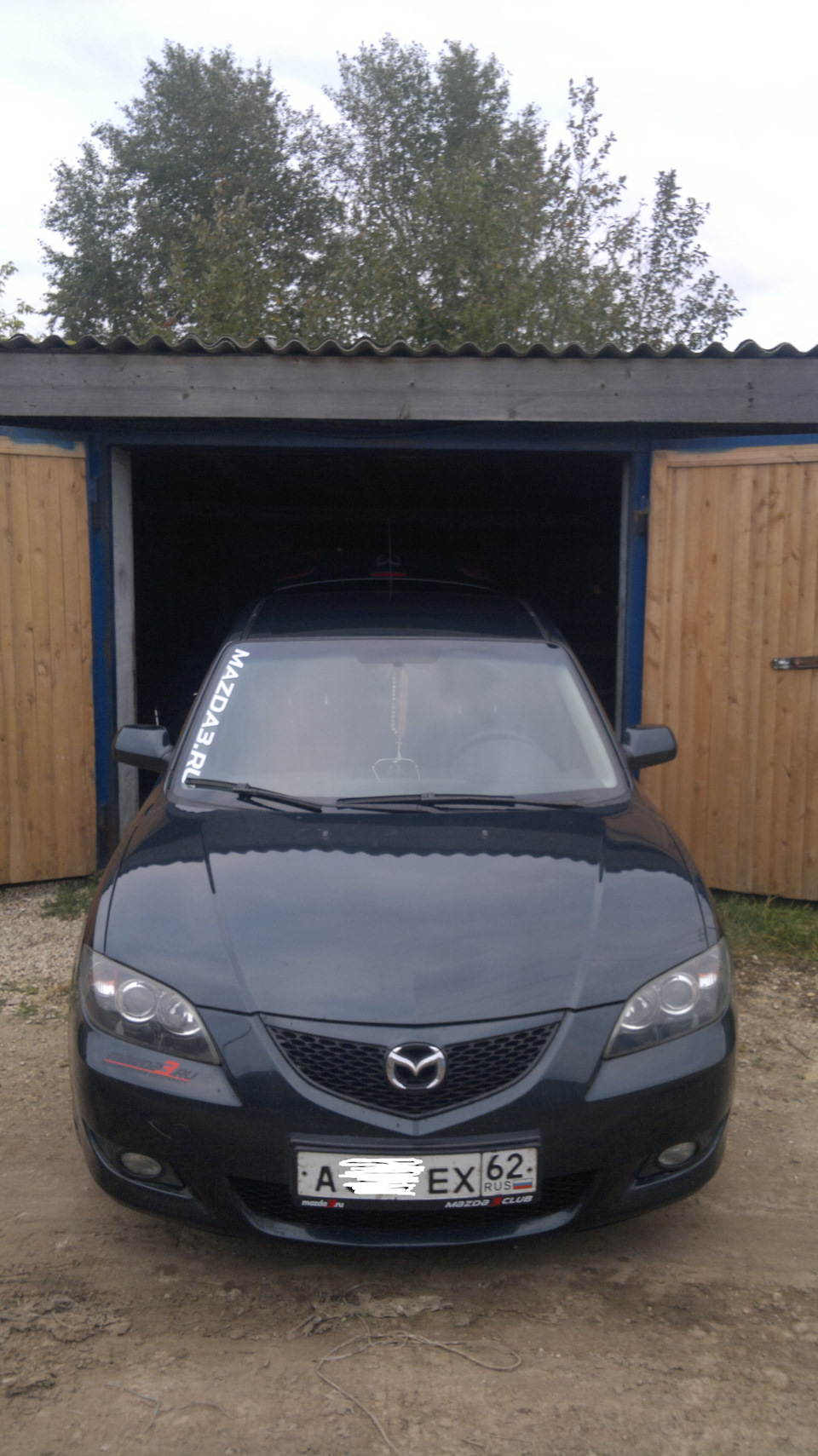 наклеечка — Mazda 3 (1G) BK, 1,6 л, 2005 года | аксессуары | DRIVE2