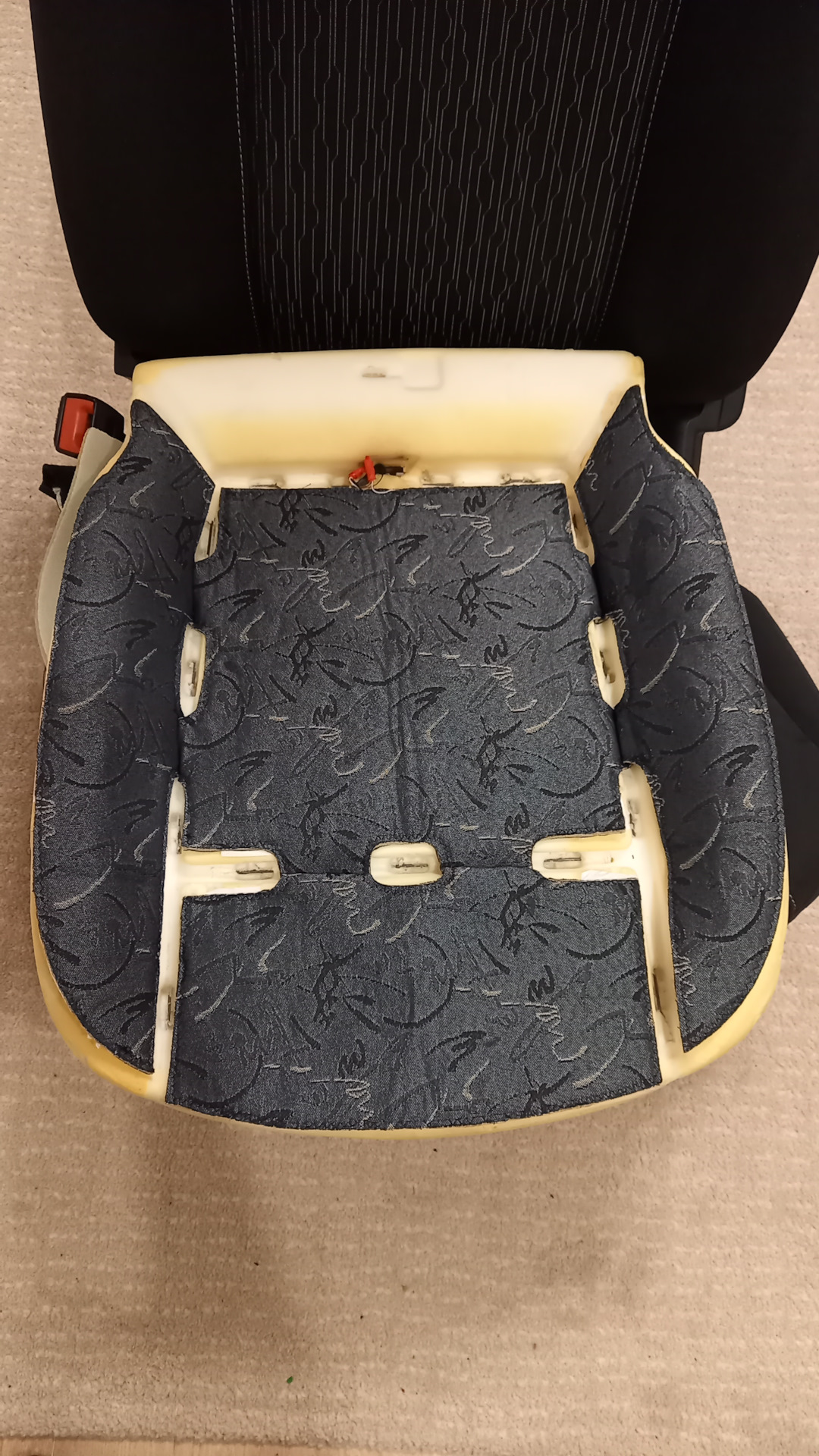 Замена мата обогрева 5 точки водителя — Opel Astra J, 1,6 л, 2014 года ...