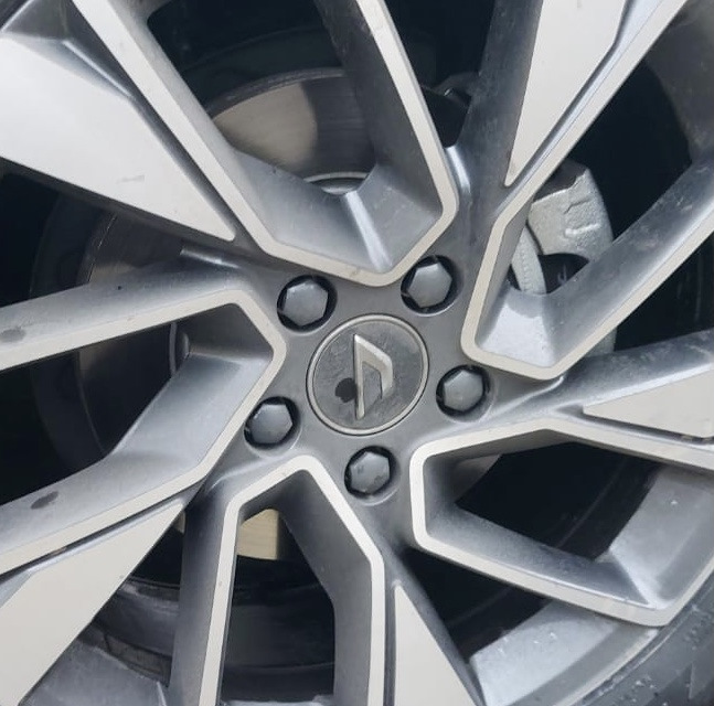 Колпачок для колесного болта — Jetta VS5, 1,4 л, 2023 года | аксессуары ...
