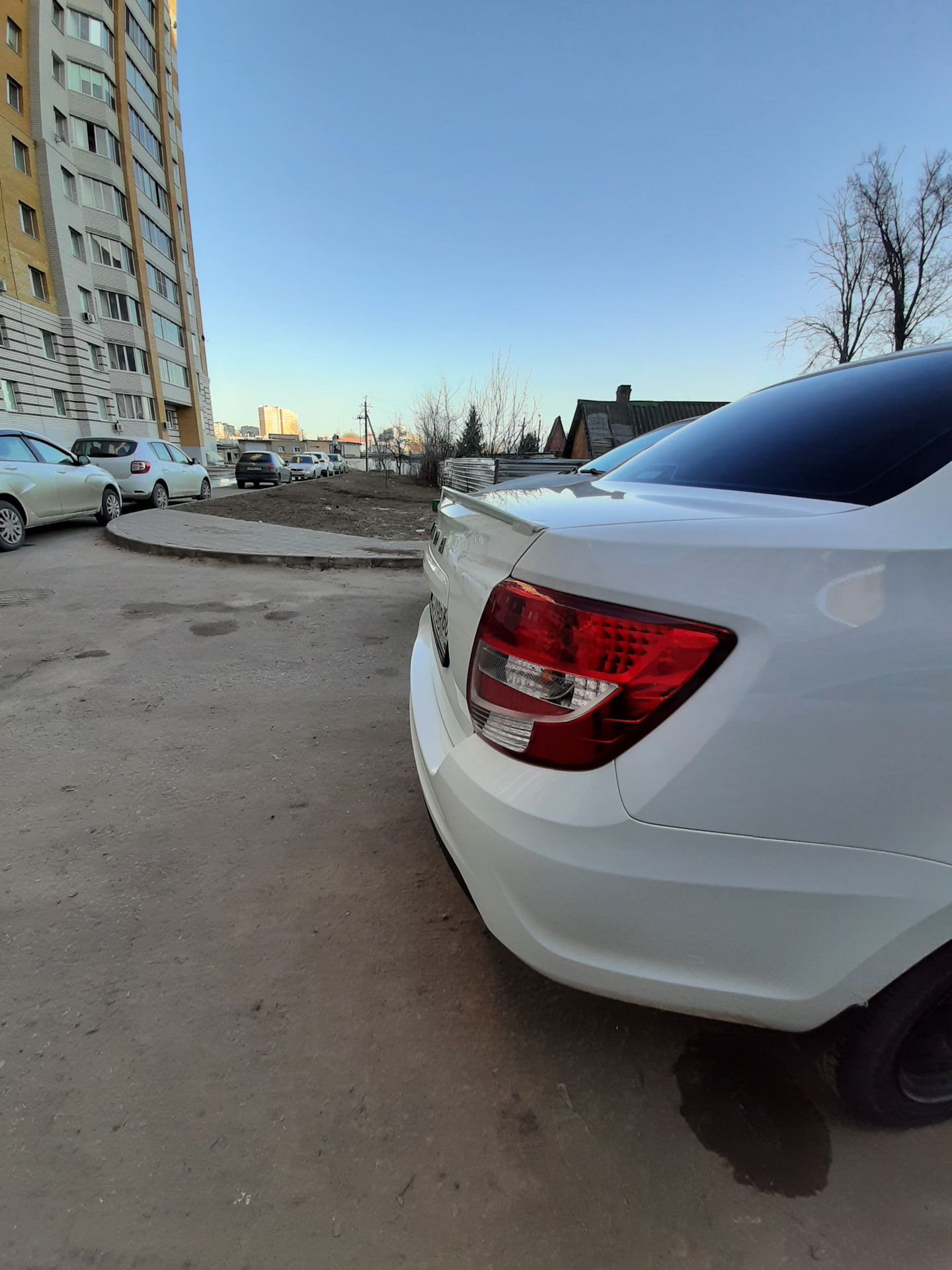 Лип спойлер — Lada Гранта (2G) FL, 1,6 л, 2020 года | стайлинг | DRIVE2