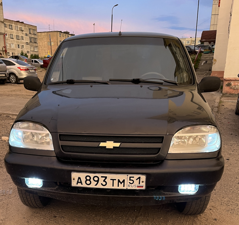 LED противотуманки. Мелкий ремонт #2. — Chevrolet Niva GLX, 1,7 л, 2007  года | своими руками | DRIVE2