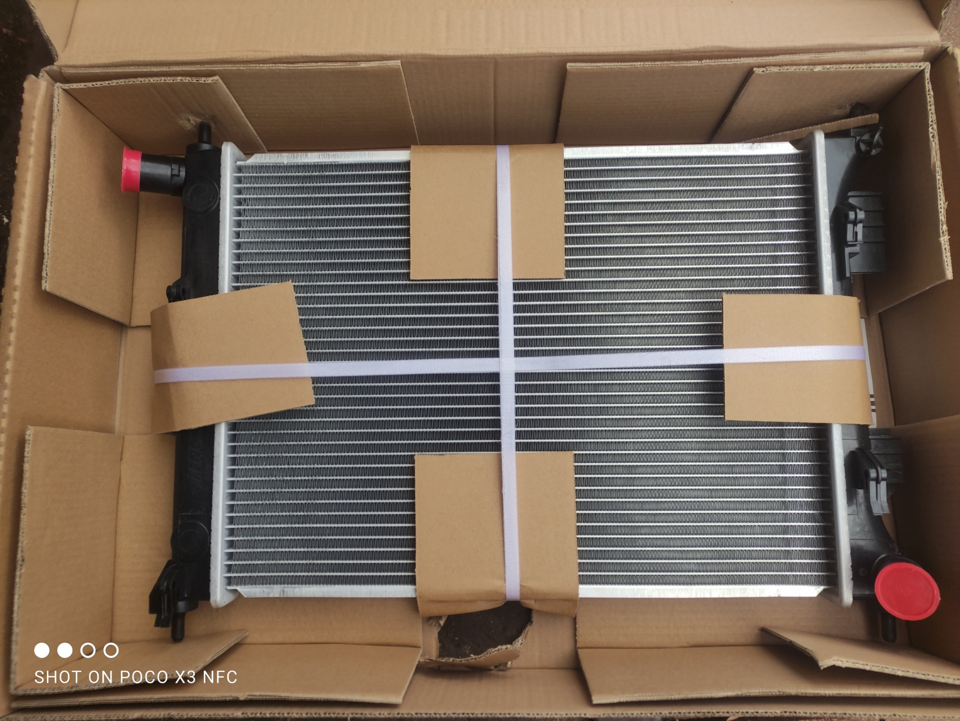 Радиатор охлаждения solaris. Радиатор охлаждения двигателя хендай солярис. Радиатор hyundai solaris. Радиатор салонный хундай солярис. Sat sghy0016r.