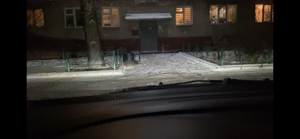 Четкая граница, еще не настроил, как-будто выше нужно настроить — Ford Focus Sedan II