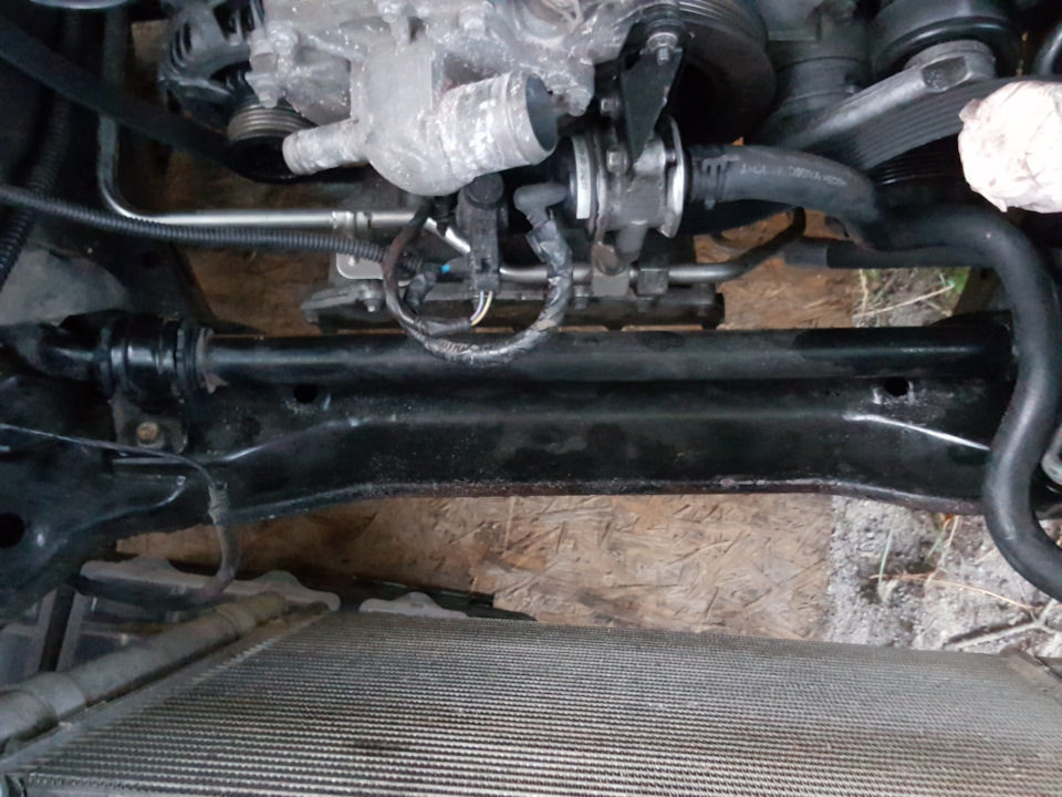 Стойки стабилизатора хендай крета 1. Втулки стабилизатора хендай крета передние. Замена втулок стабилизатора хендай крета. Задний мост хендай крета стойки стабилизатора. Замена втулок стабилизатора хендай крета.