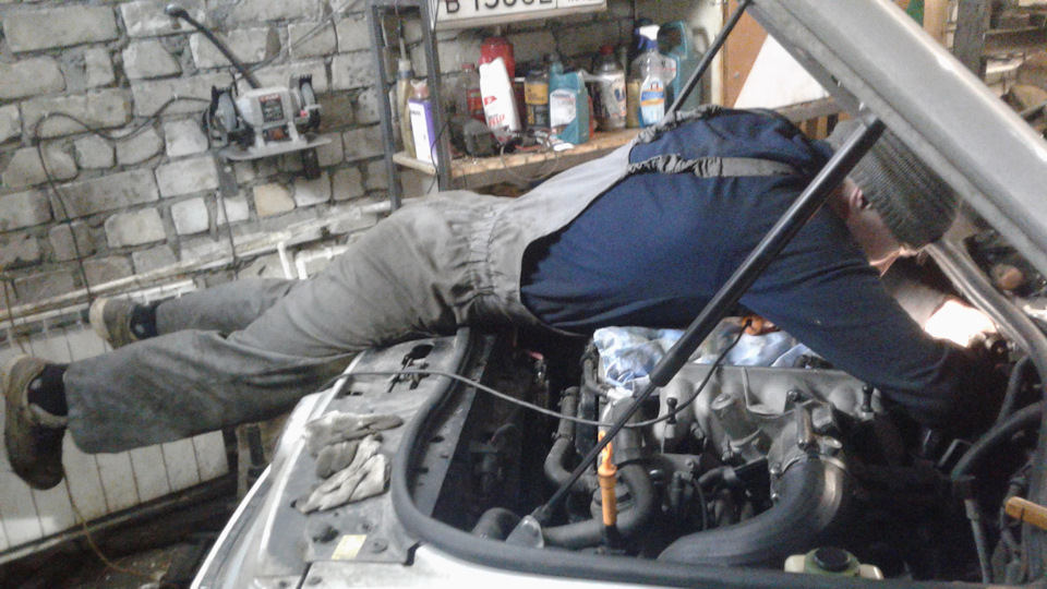 По мелочам — Volkswagen Touareg (1G), 2,5 л, 2008 года | визит на ...