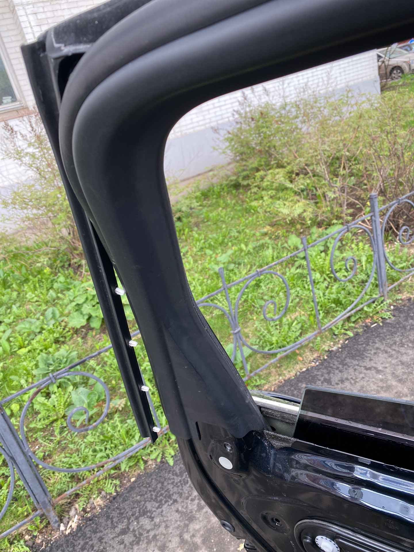 Установка двойных стекол — Volkswagen Touareg (2G), 3 л, 2017 года ...