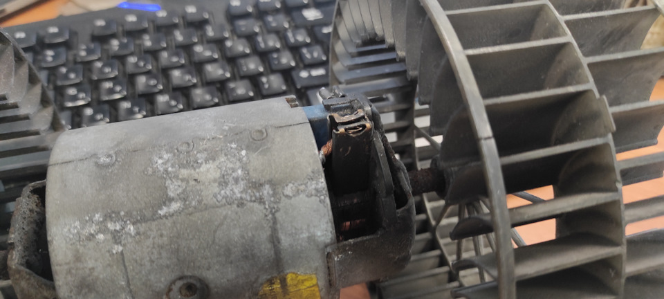 iljA01fDiaqlHy0m2X8rUb1b8XM-960.jpg