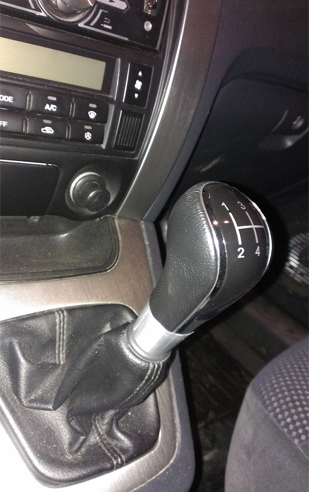 Ручка кпп и чехол - Hyundai Tucson (JM), 2 л, 2007 года аксессуары DRIVE2