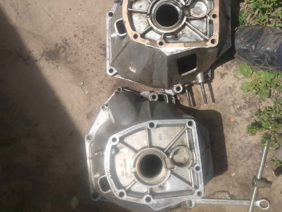 Теперь больше похожи, можно было бы отнести на завод и вварить перегородку, но это уже сильно круто. — Lada 2120 Надежда