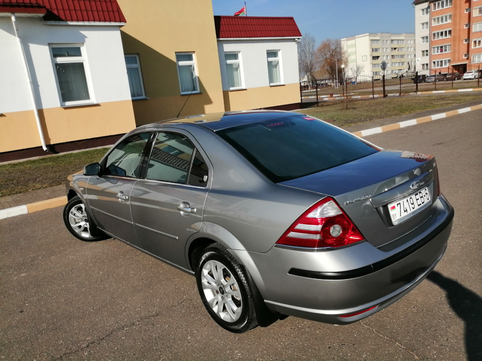 Мони 3
