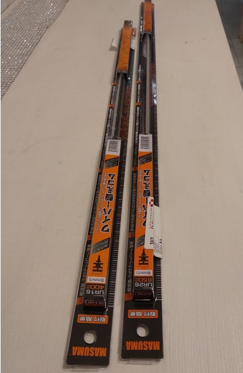 Упаковка добротная, по форме профиля, довольно жёсткая — исключает повреждения. — Hyundai Creta (1G). Запчасти на фото: UR26, UR16