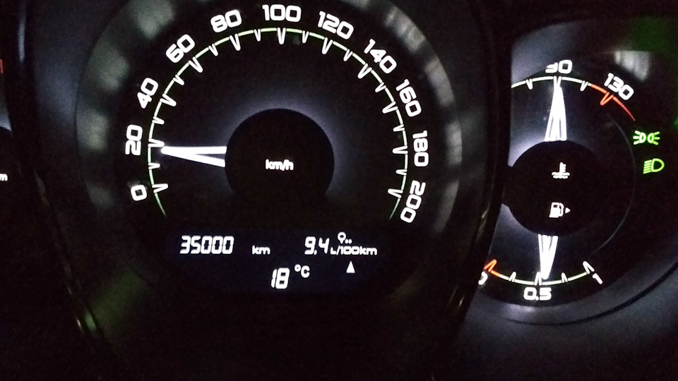 Поменял колодки первый раз 35тыс 15/10/19 — Lada Vesta (1G), 1,6 л ...