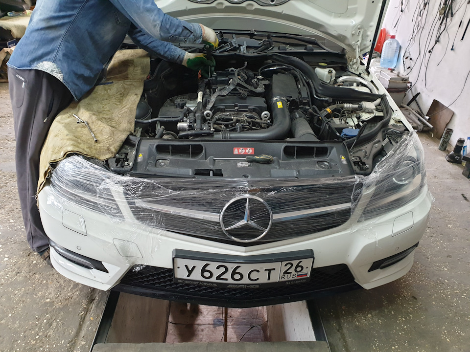 замена цепи ГРМ — Mercedes-Benz C-Class (W204), 1,8 л, 2011 года ...