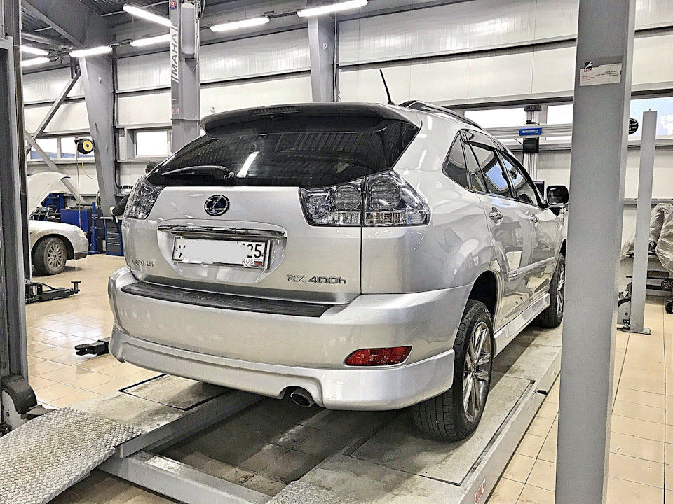 Lexus 400h слабые места