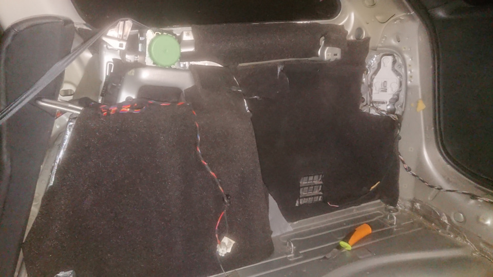 Светодиоды в задних фонарях! — Ford Transit Connect, 1,8 л, 2004 года ...